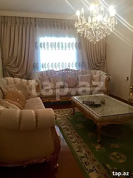 Satılır 8 otaqlı həyət evi