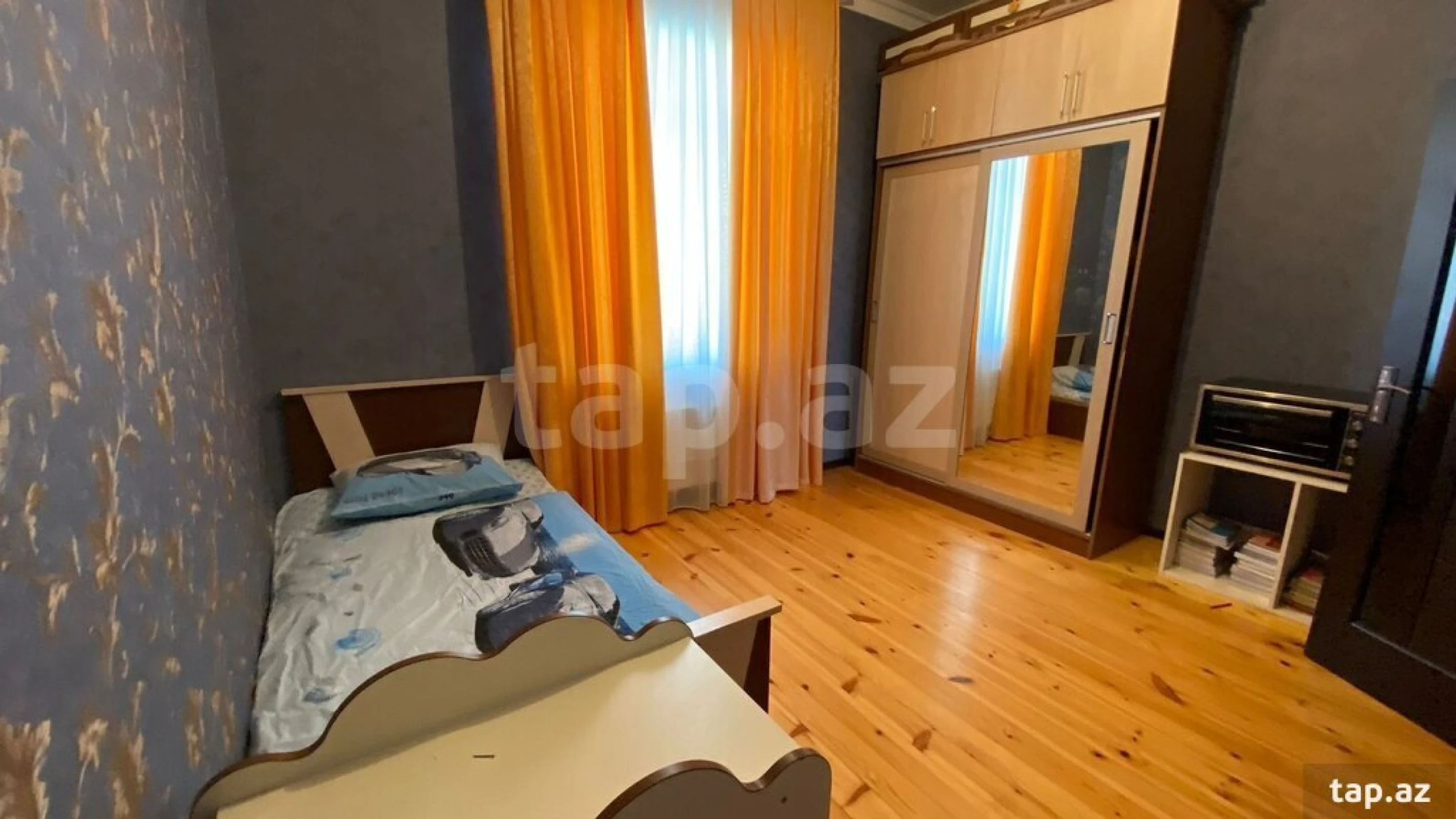 Satılır 4 otaqlı həyət evi