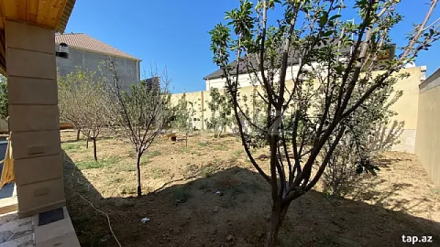 Satılır 4 otaqlı həyət evi