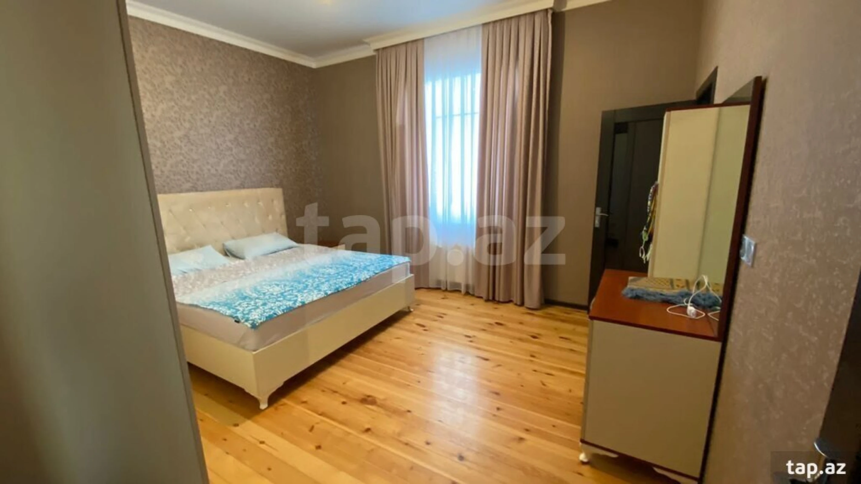 Satılır 4 otaqlı həyət evi