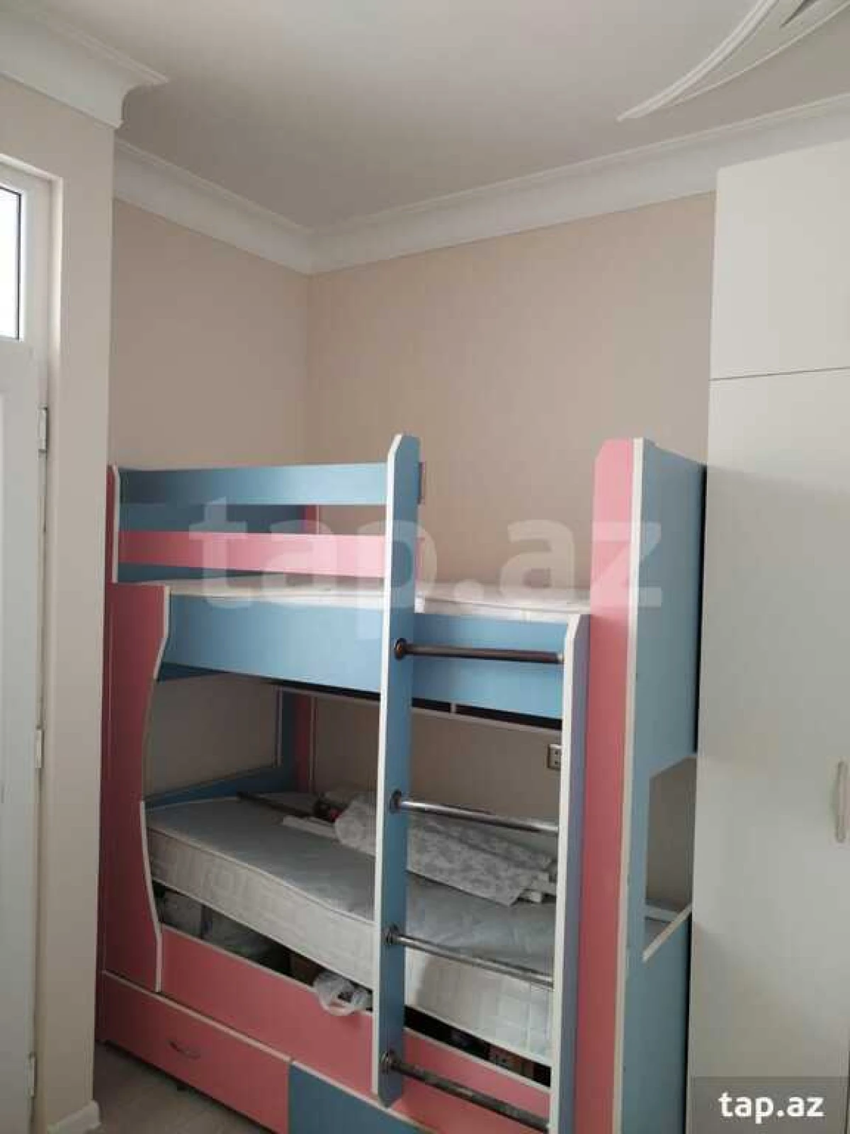 Satılır 3 otaqlı yeni tikili 65 m²