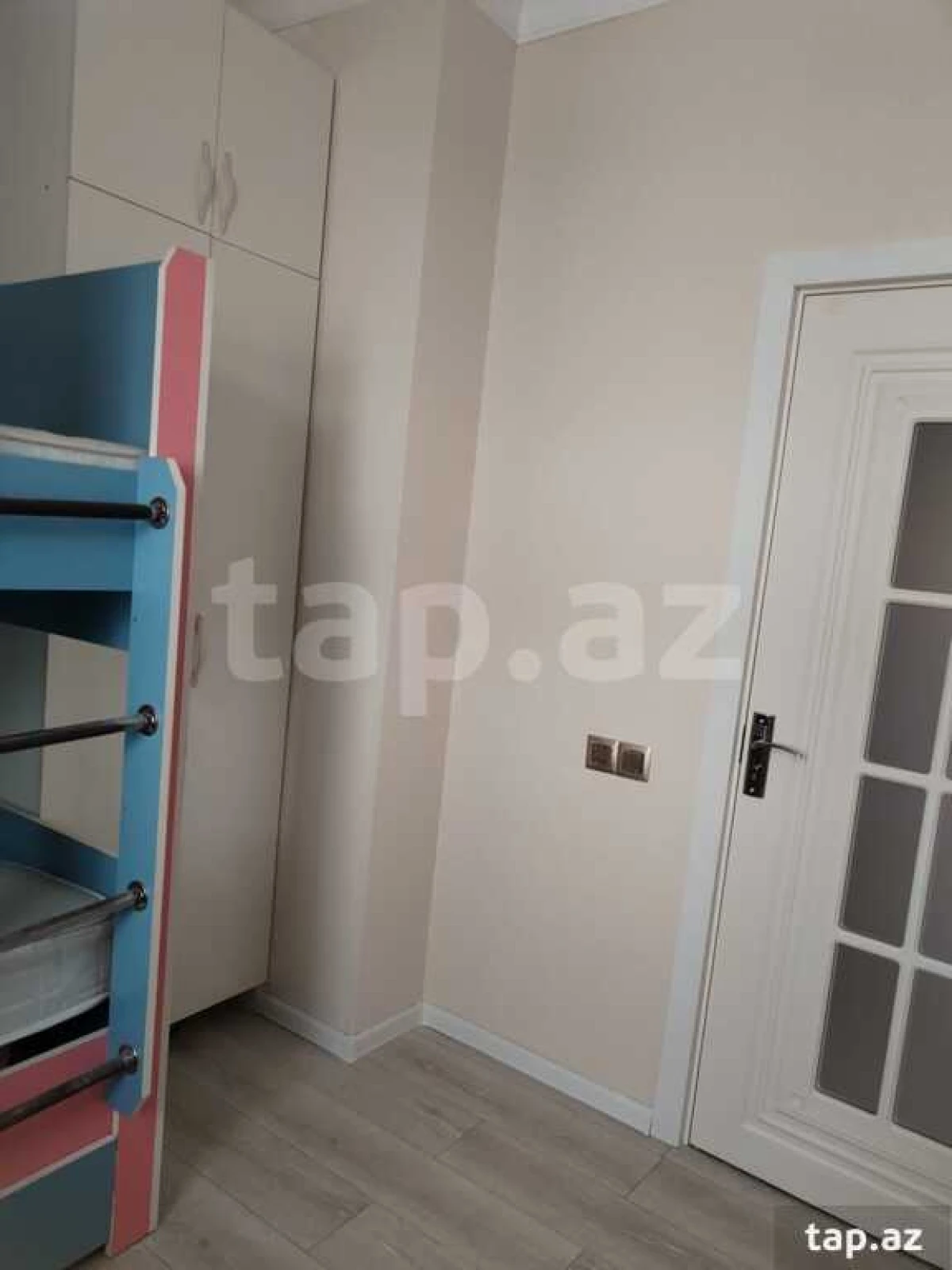 Satılır 3 otaqlı yeni tikili 65 m²