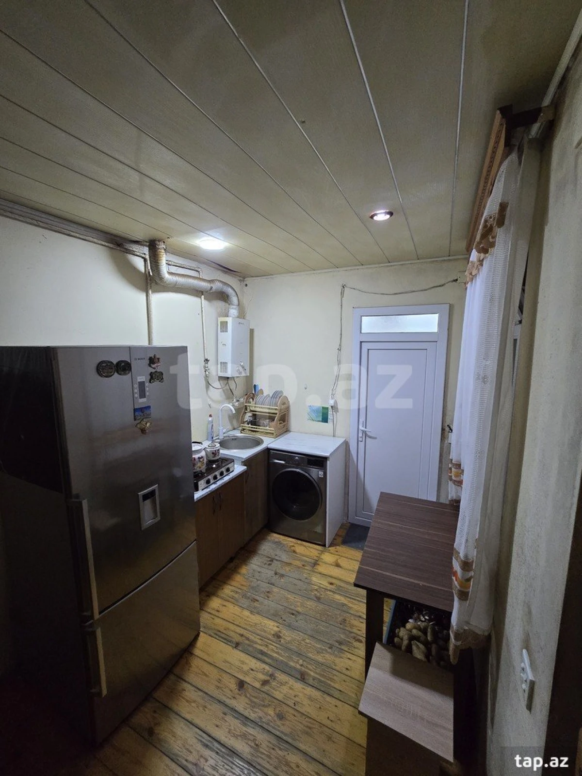 Satılır 4 otaqlı həyət evi