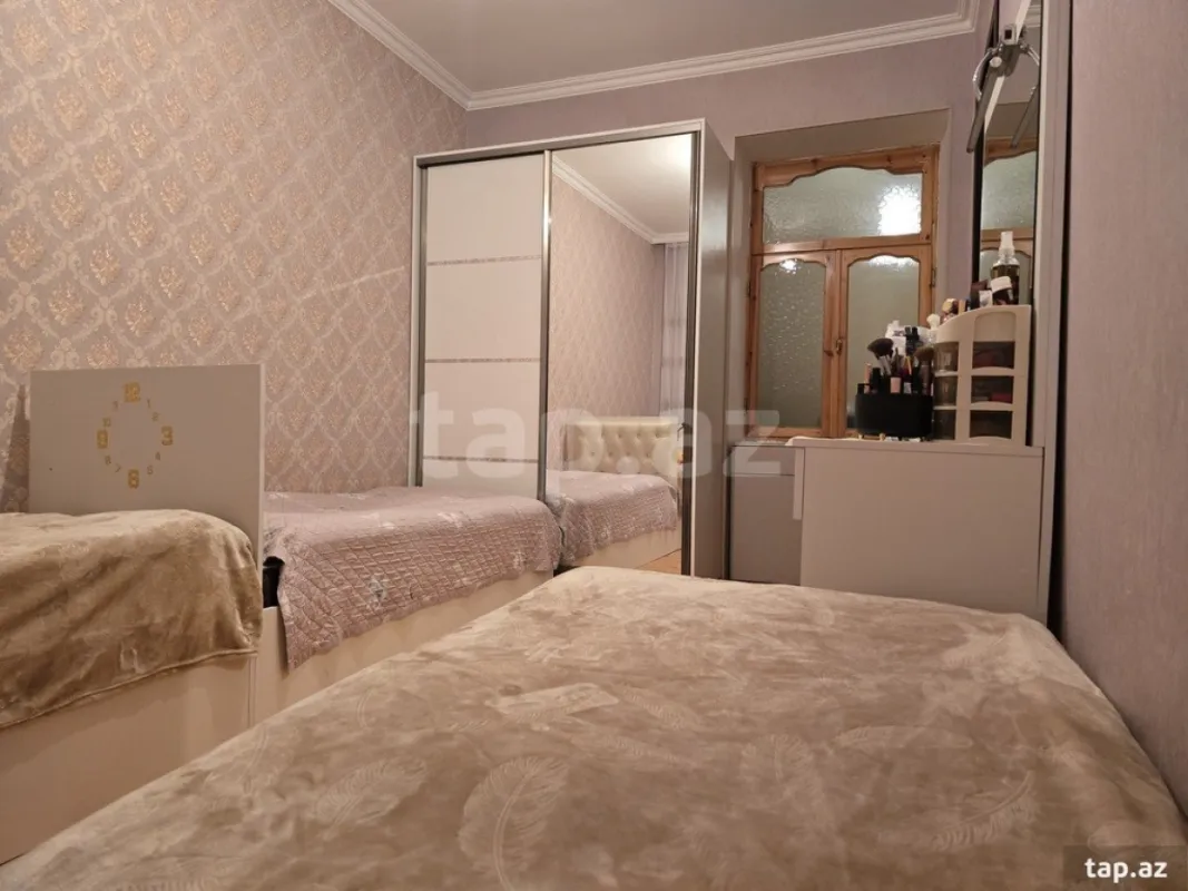 Satılır 4 otaqlı həyət evi