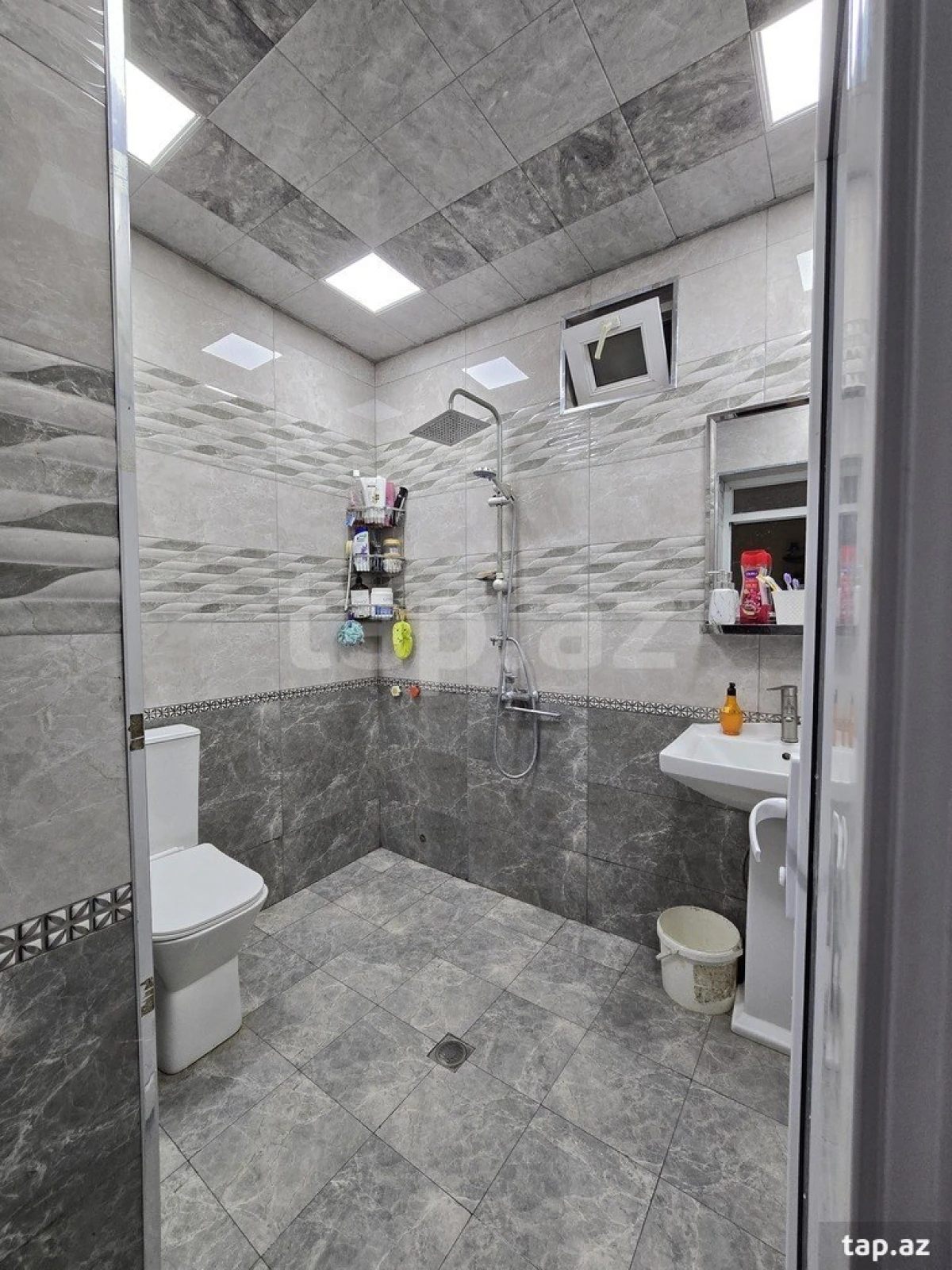 Satılır 4 otaqlı həyət evi