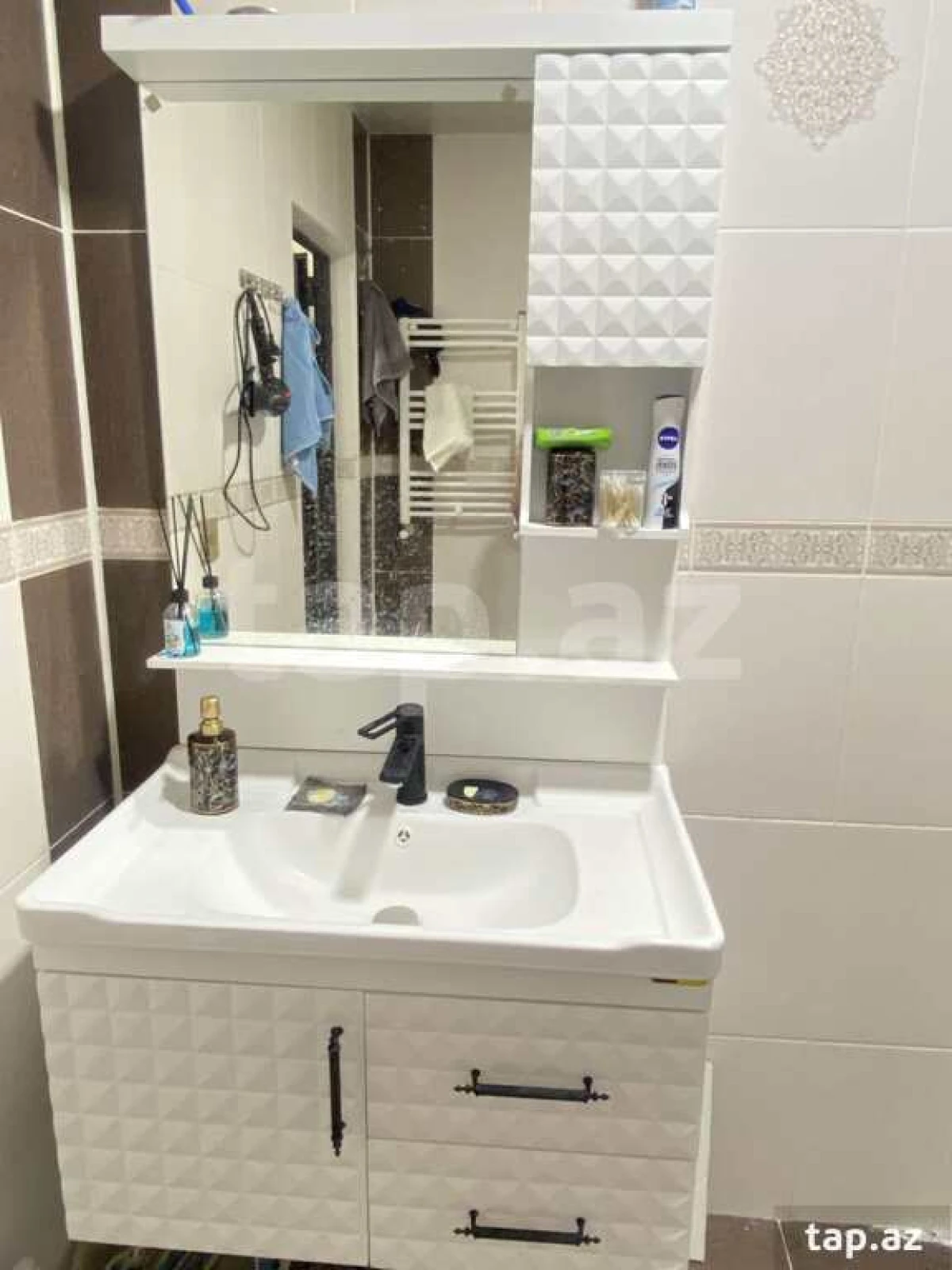 Satılır 3 otaqlı yeni tikili 95 m²