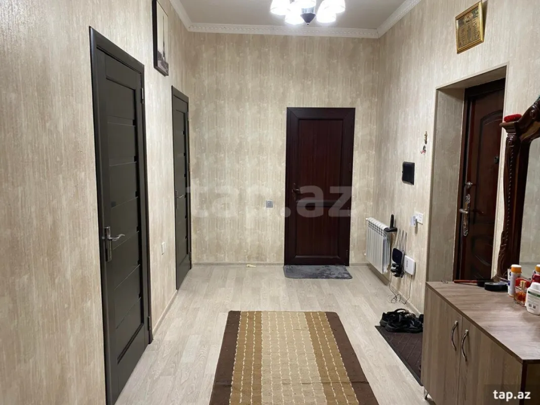 Satılır 3 otaqlı yeni tikili 95 m²