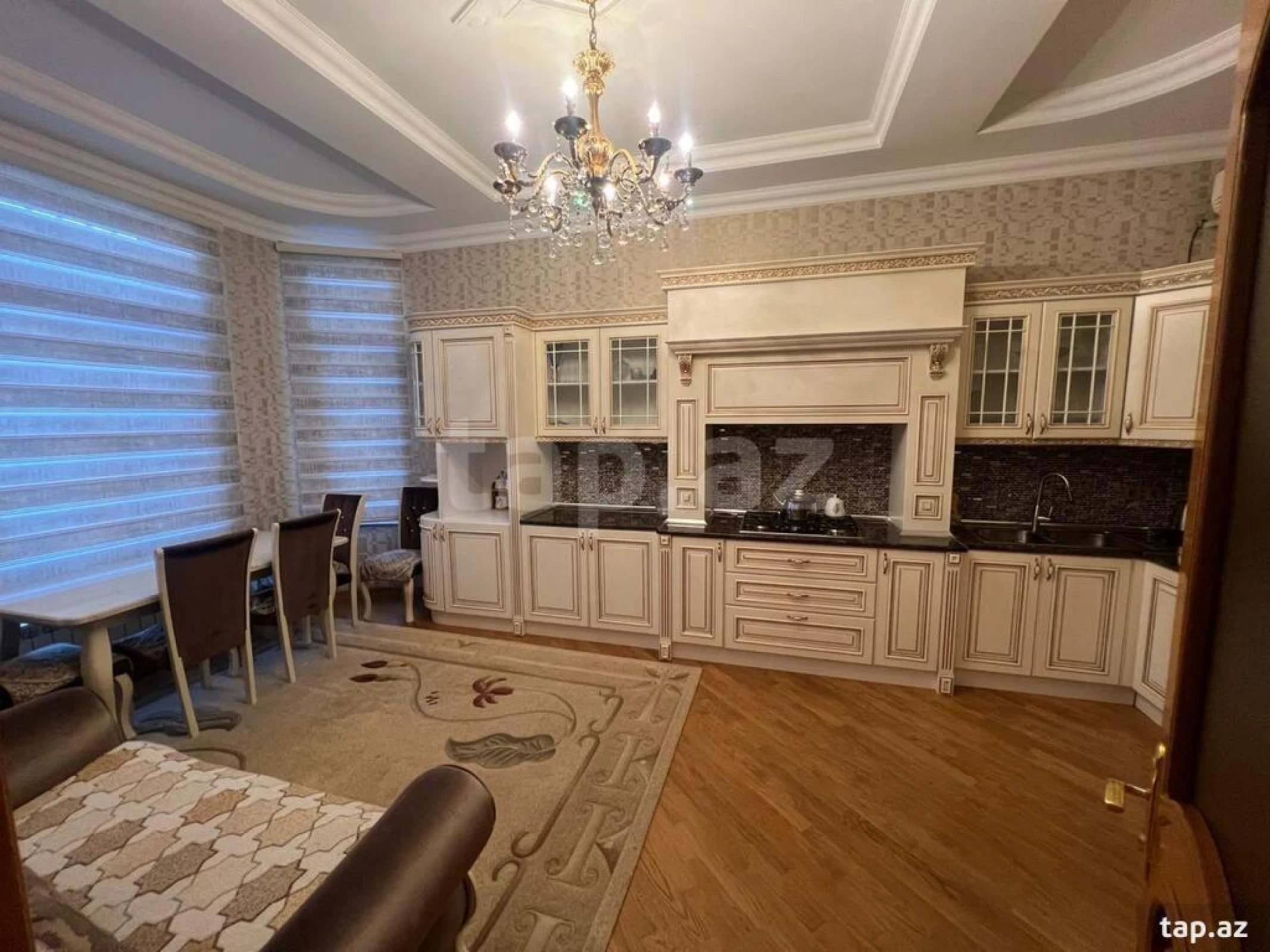 Satılır 5 otaqlı həyət evi