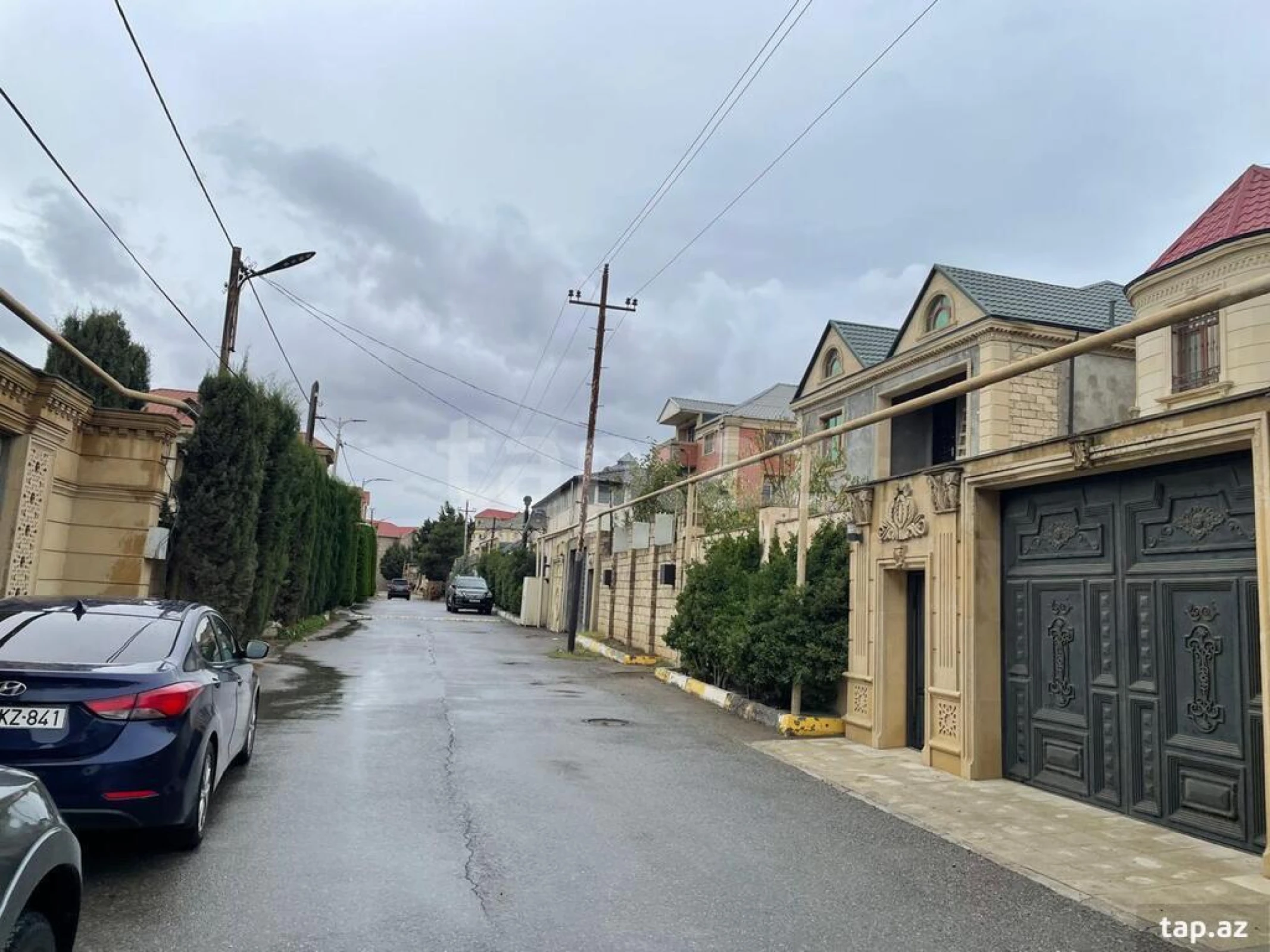 Satılır 5 otaqlı həyət evi