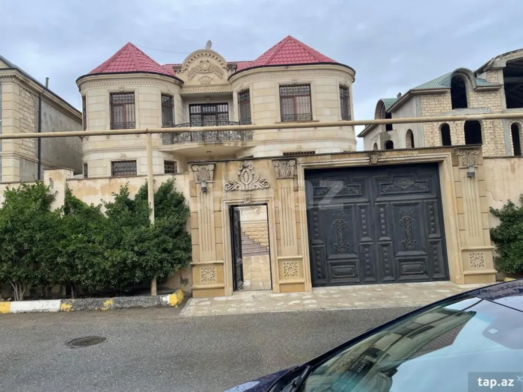 Satılır 5 otaqlı həyət evi