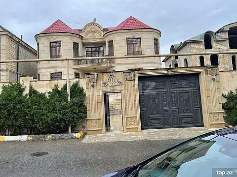 Satılır 5 otaqlı həyət evi