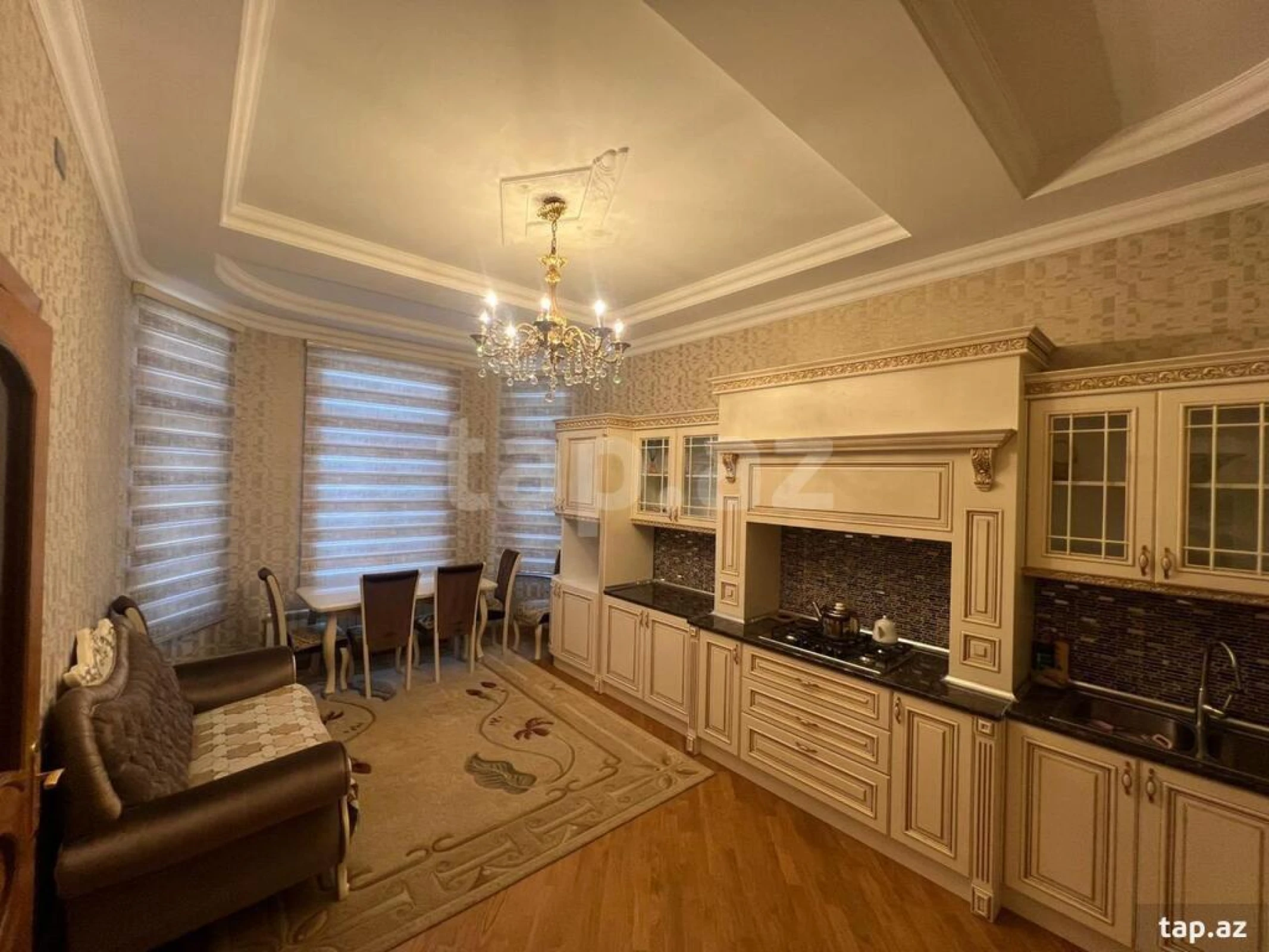 Satılır 5 otaqlı həyət evi