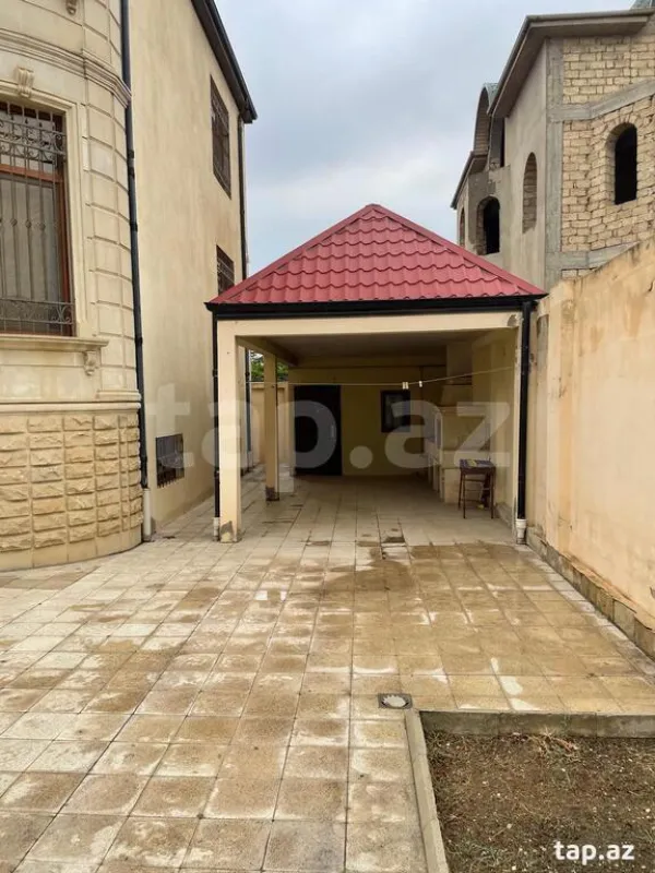 Satılır 5 otaqlı həyət evi