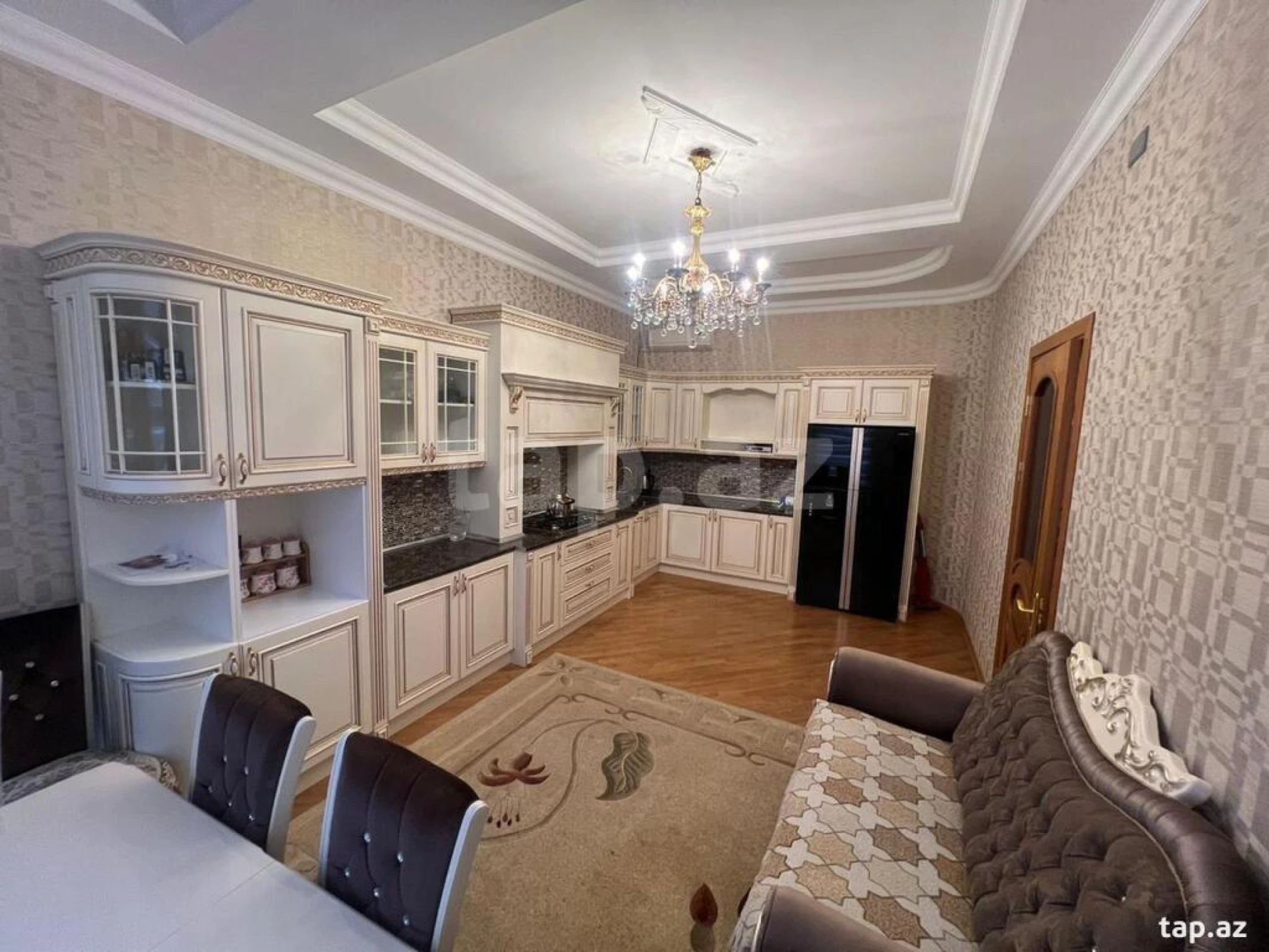 Satılır 5 otaqlı həyət evi