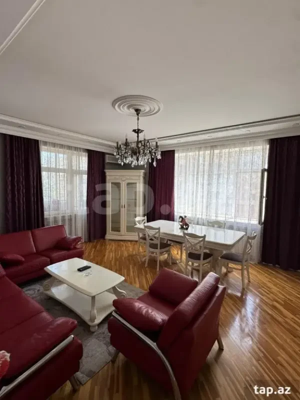 Kirayə verilir 2 otaqlı yeni tikili 70 m²