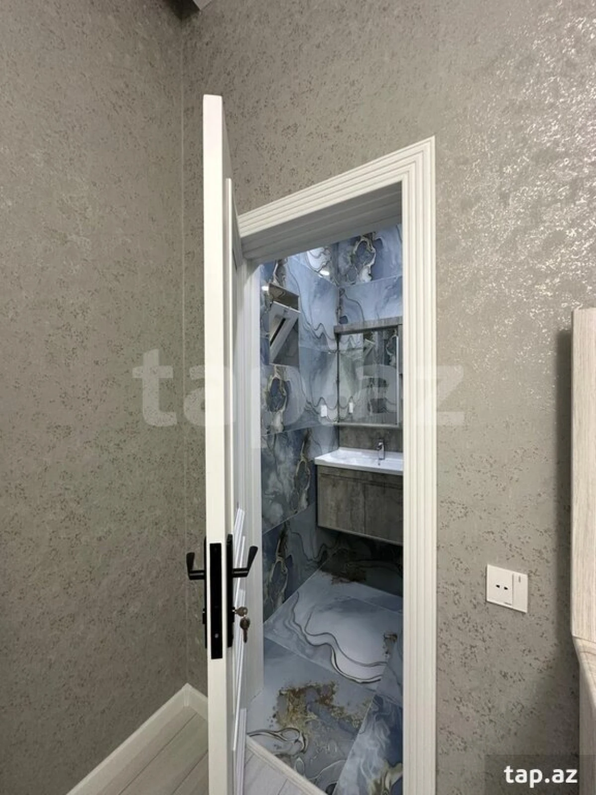 Kirayə verilir 3 otaqlı həyət evi