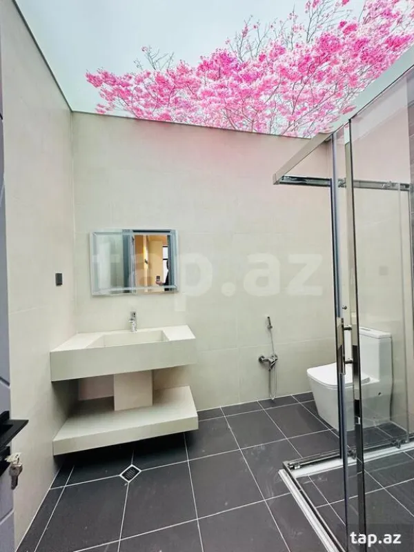 Satılır 5 otaqlı həyət evi