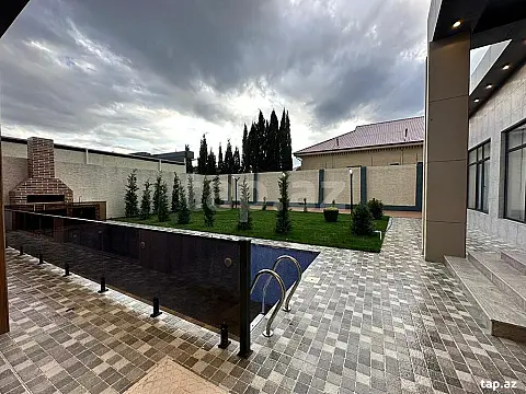 Satılır 5 otaqlı həyət evi