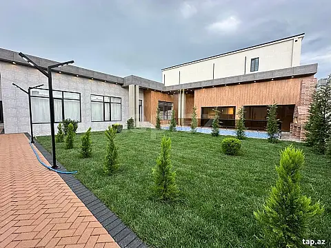 Satılır 5 otaqlı həyət evi