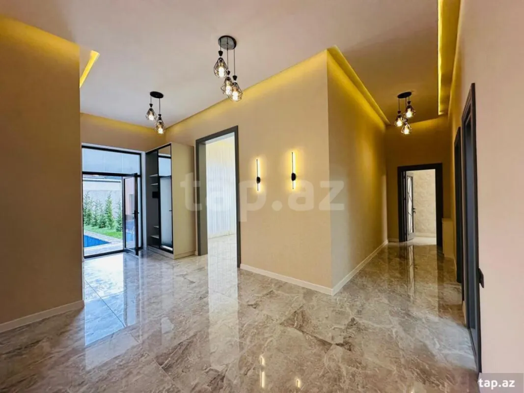 Satılır 5 otaqlı həyət evi