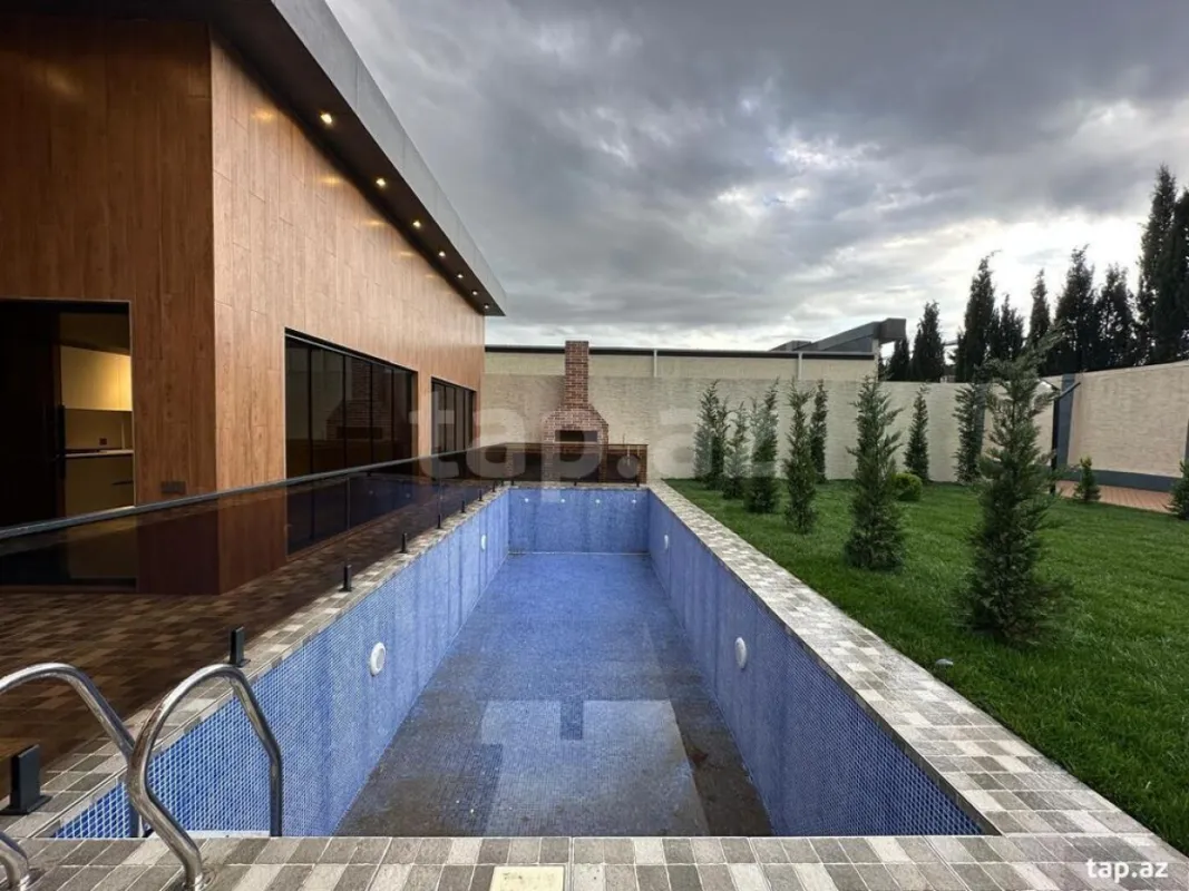 Satılır 5 otaqlı həyət evi