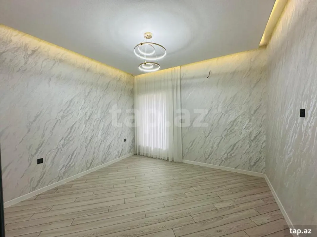 Satılır 5 otaqlı həyət evi