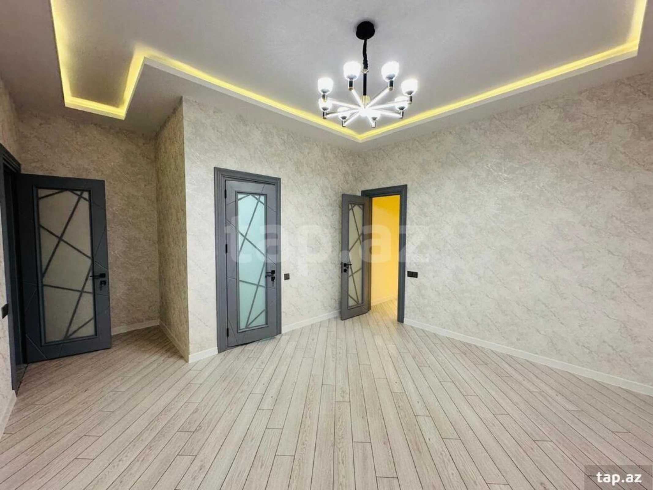 Satılır 5 otaqlı həyət evi