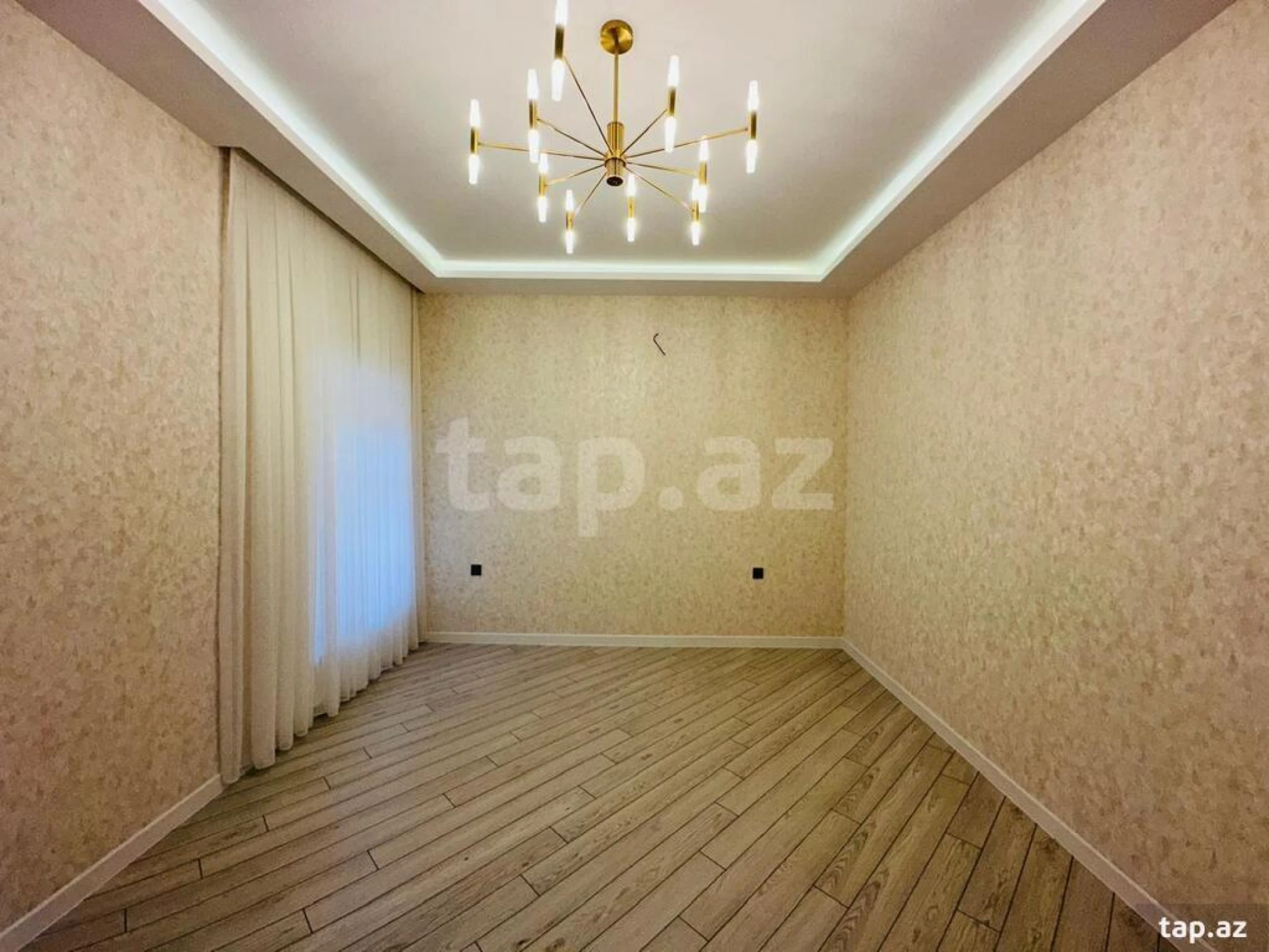 Satılır 5 otaqlı həyət evi