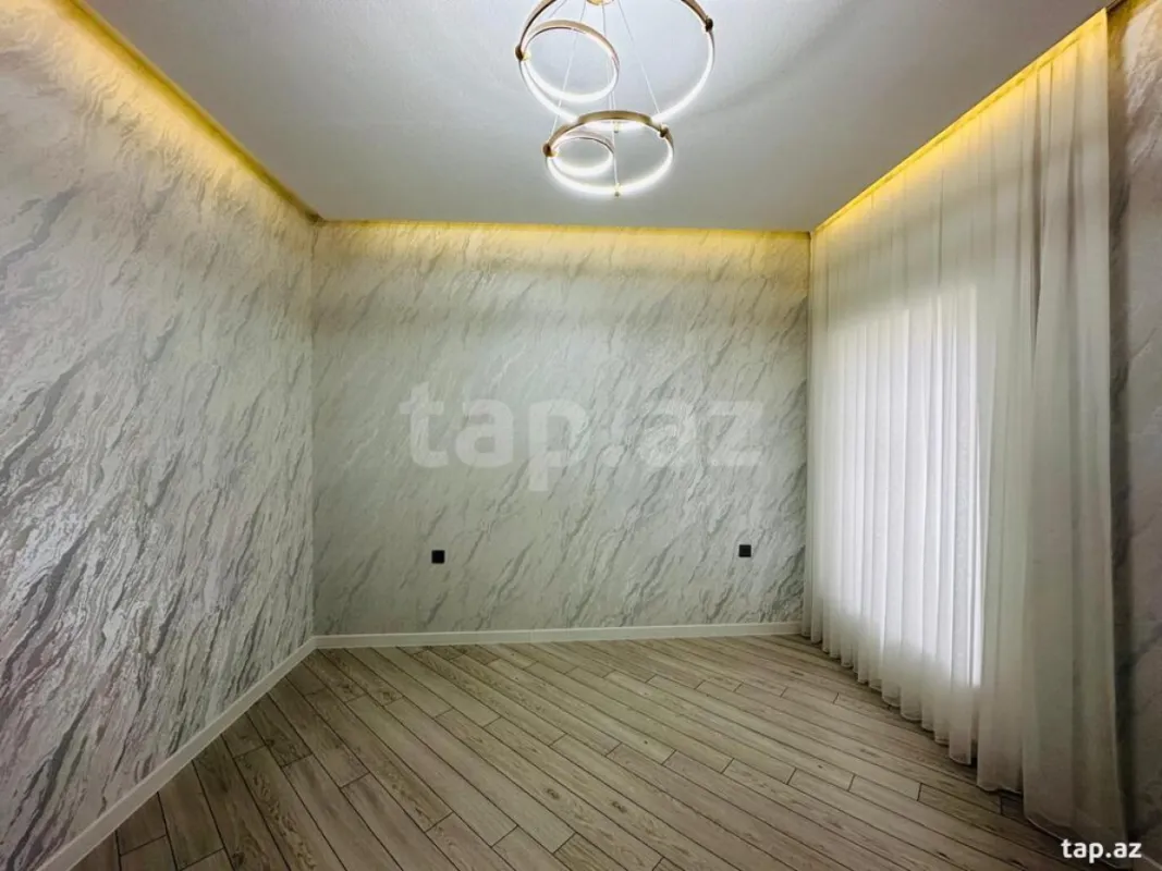 Satılır 5 otaqlı həyət evi