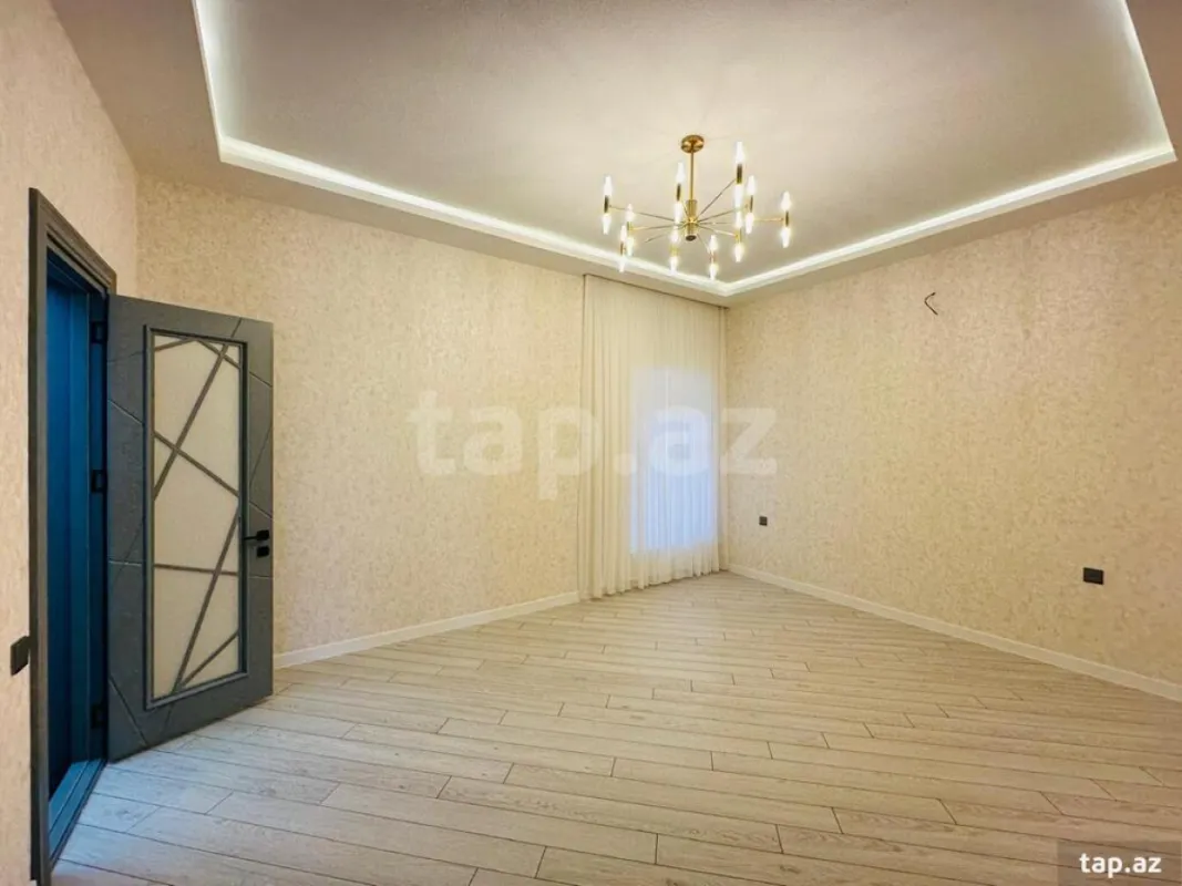 Satılır 5 otaqlı həyət evi