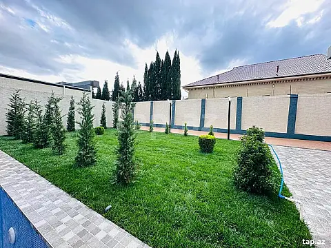 Satılır 5 otaqlı həyət evi