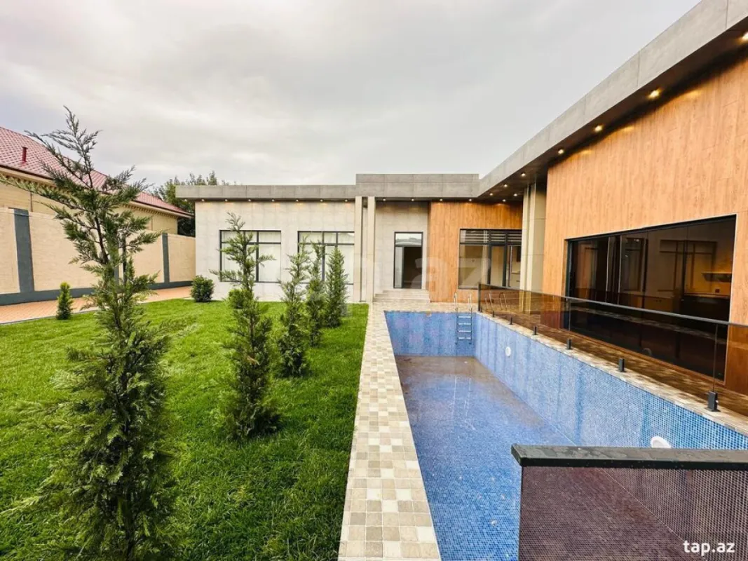 Satılır 5 otaqlı həyət evi