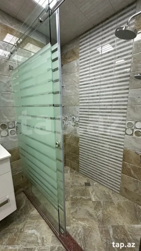 Kirayə verilir 2 otaqlı yeni tikili 100 m²