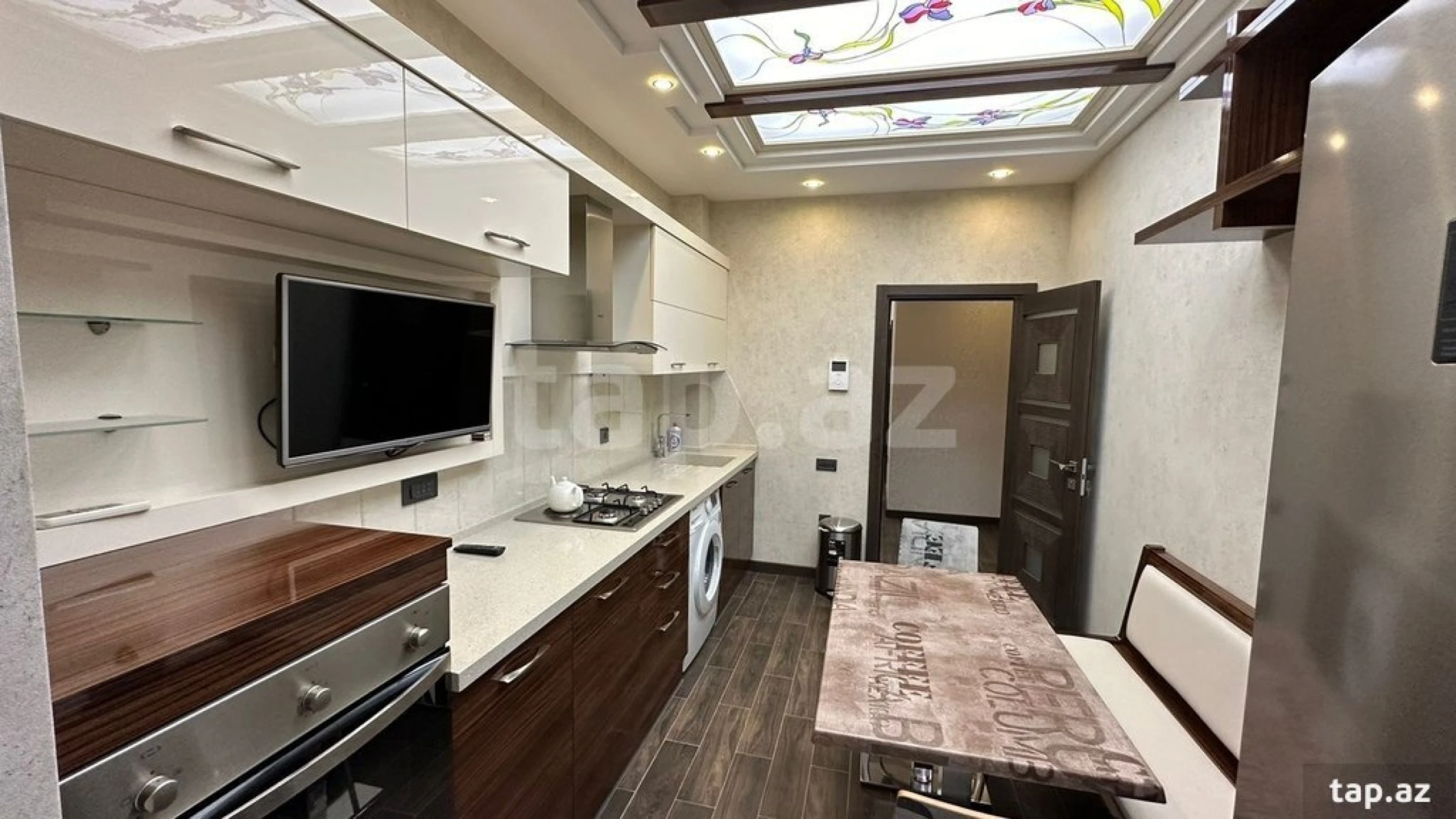 Kirayə verilir 2 otaqlı yeni tikili 100 m²