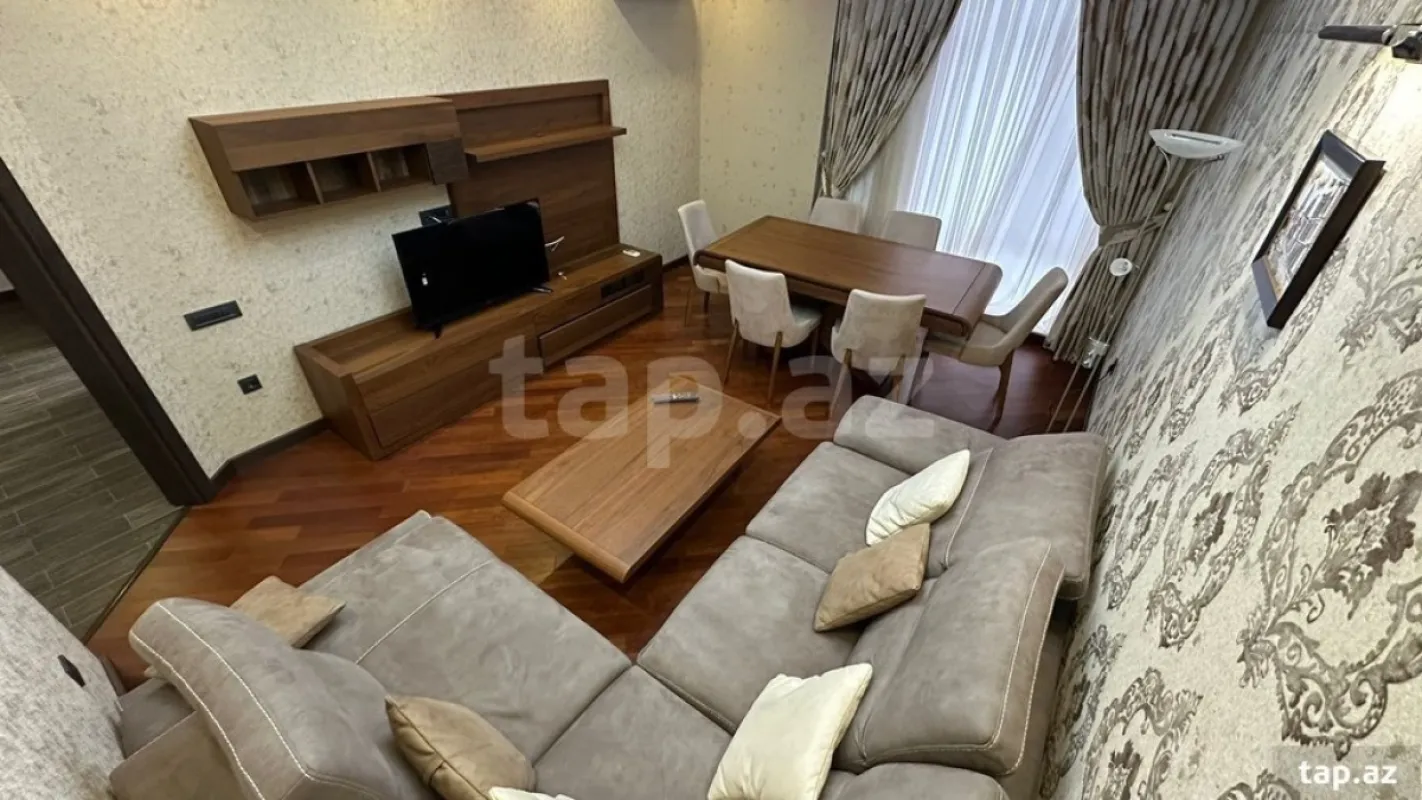 Kirayə verilir 2 otaqlı yeni tikili 100 m²