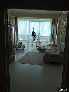 Kirayə verilir 2 otaqlı yeni tikili 101 m²