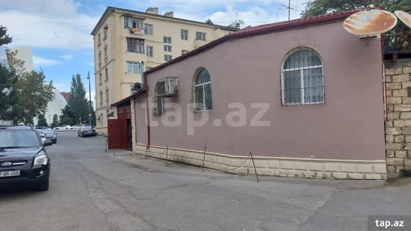 Satılır 4 otaqlı həyət evi 150 m²