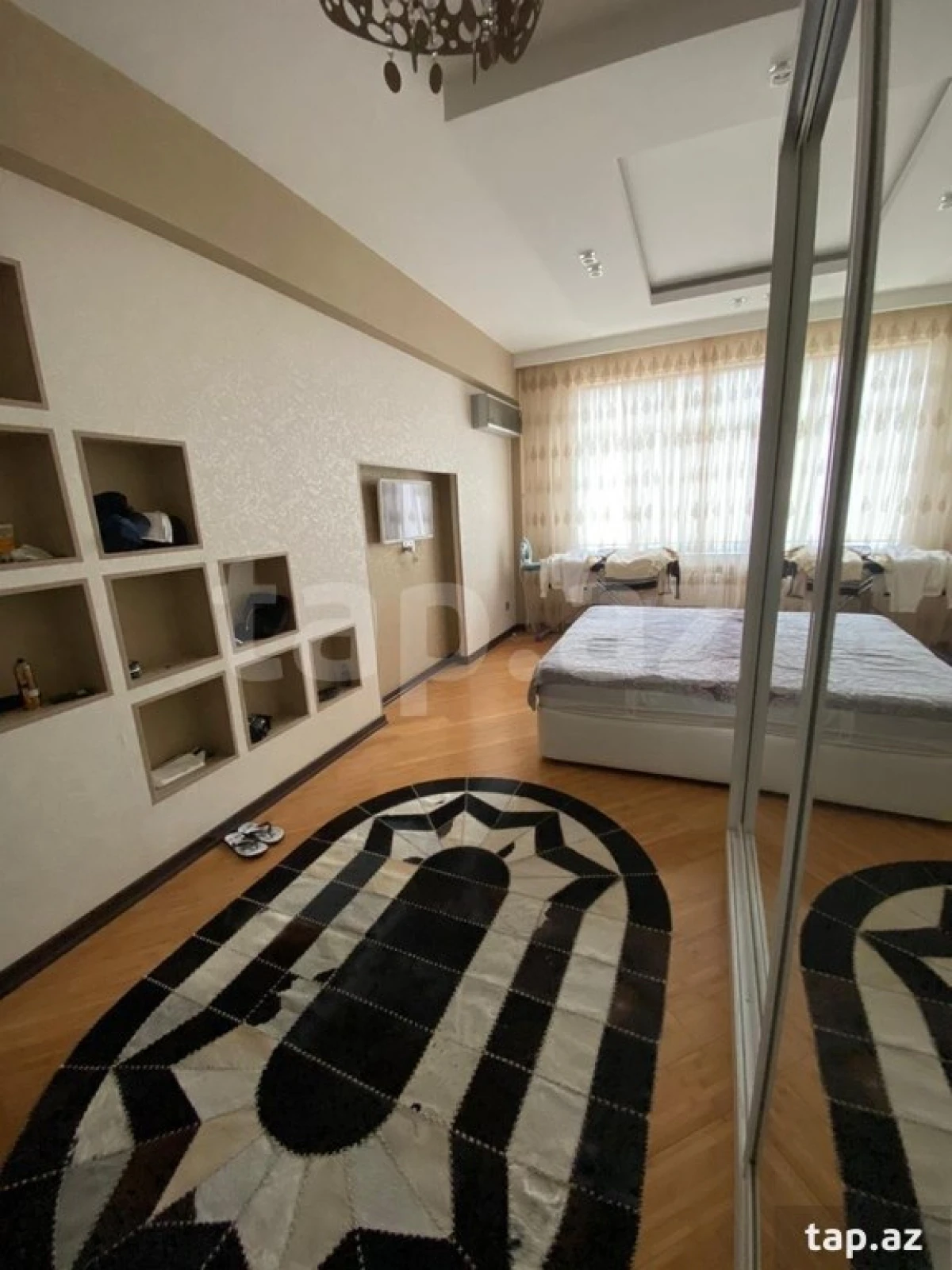 Kirayə verilir 3 otaqlı yeni tikili 120 m²