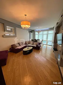 Kirayə verilir 3 otaqlı yeni tikili 120 m²