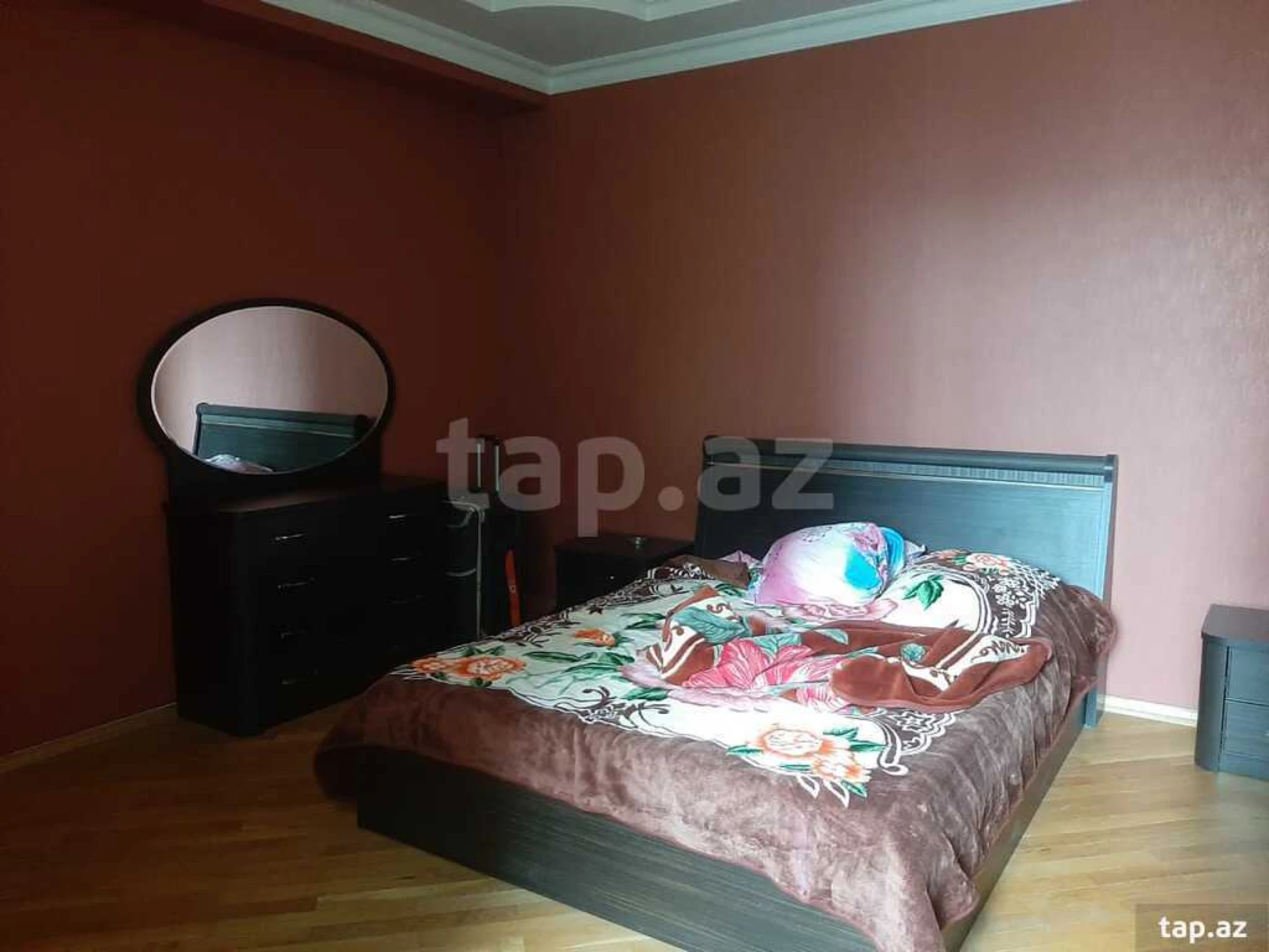 Satılır 4 otaqlı yeni tikili 150 m²