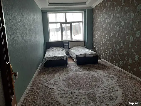 Satılır 4 otaqlı yeni tikili 150 m²