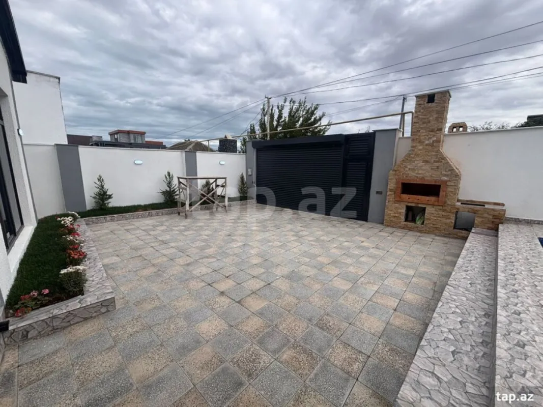 Satılır 4 otaqlı həyət evi
