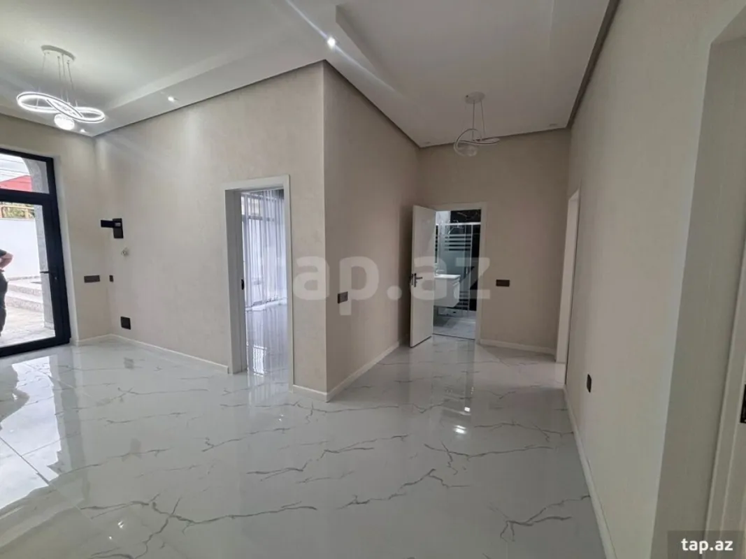 Satılır 4 otaqlı həyət evi