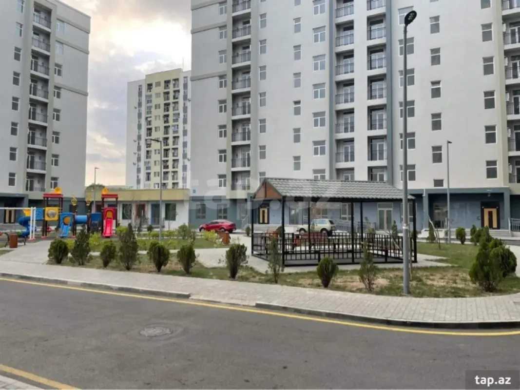 Satılır 2 otaqlı yeni tikili 60 m²
