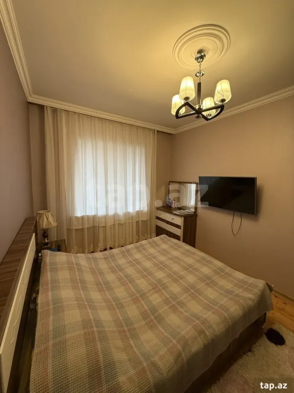Satılır 4 otaqlı mənzil 85 m²