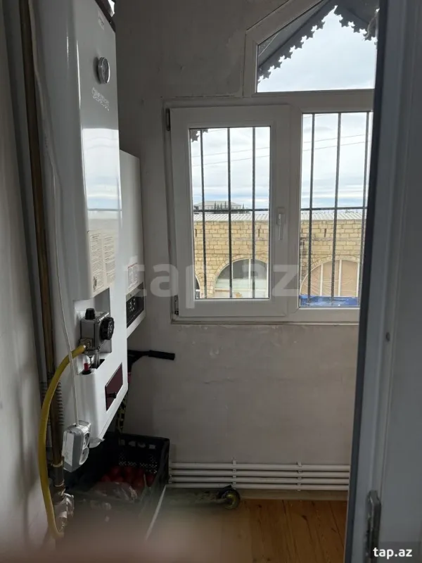 Satılır 4 otaqlı mənzil 85 m²