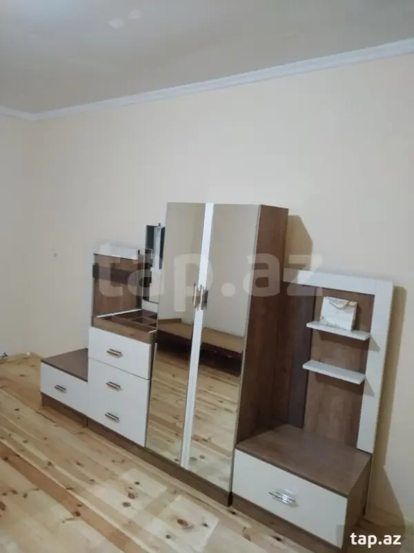 Kirayə verilir 2 otaqlı həyət evi 80 m²
