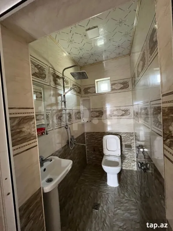 Satılır 4 otaqlı həyət evi 130 m²