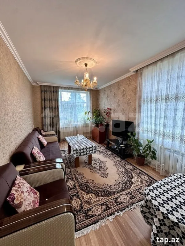 Kirayə verilir 3 otaqlı yeni tikili 50 m²