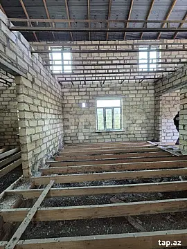 Satılır 5 otaqlı həyət evi